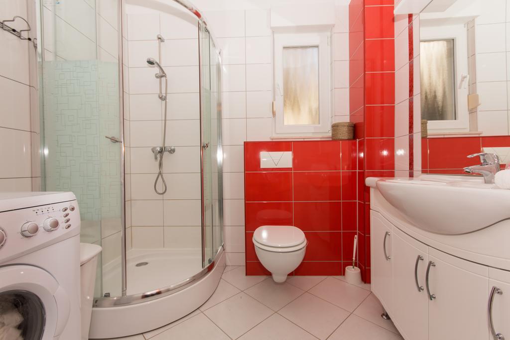 Apartment Lara Iva Trogir Exterior photo